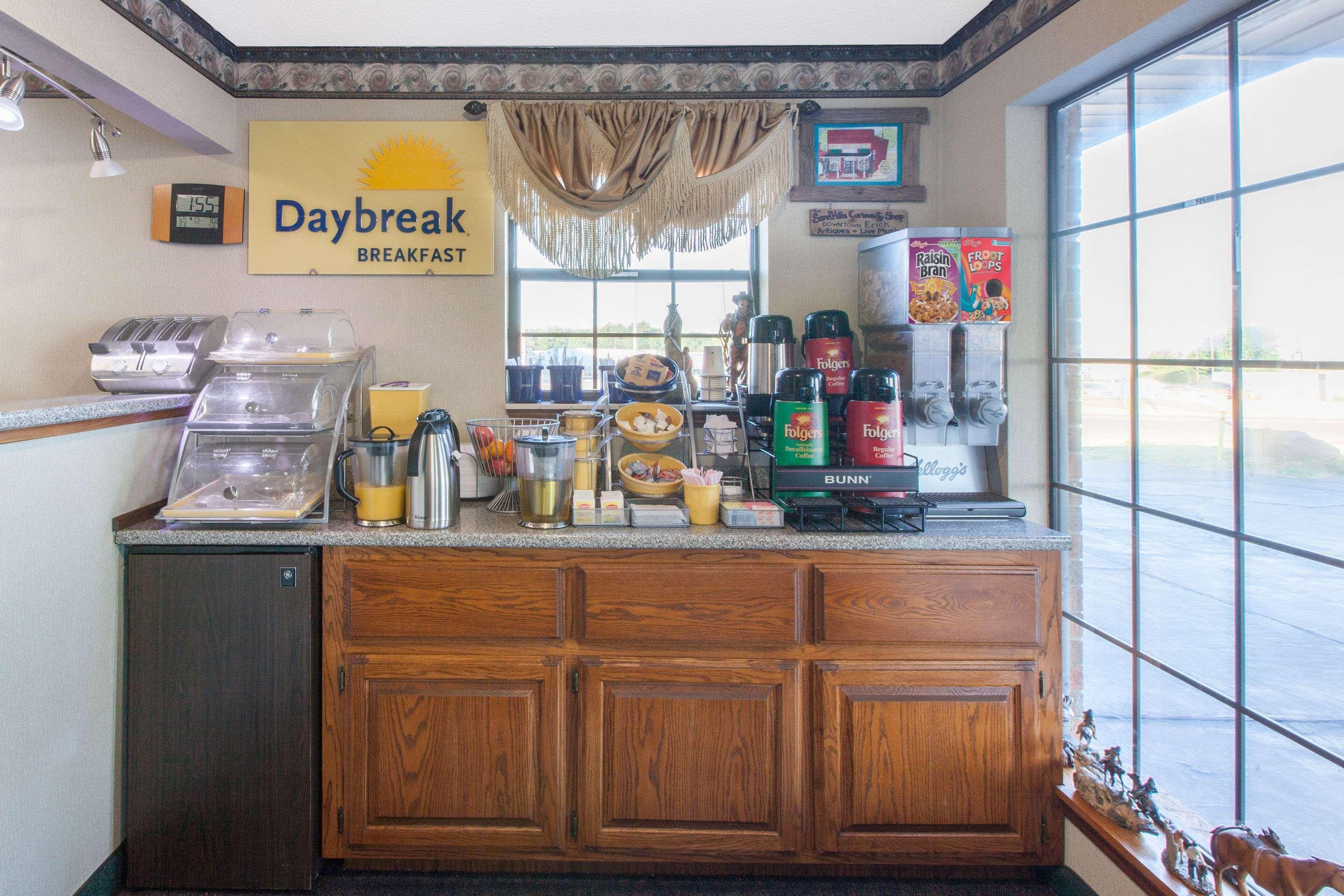 Days Inn by Wyndham Erick Exterior foto
